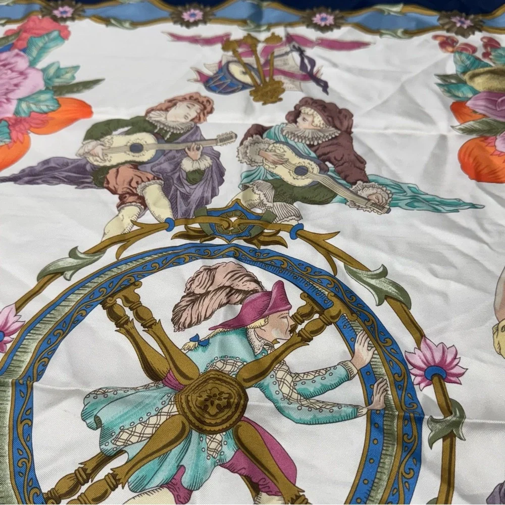 Gucci Navy Cream Silk Scarf with Floral Baroque Design